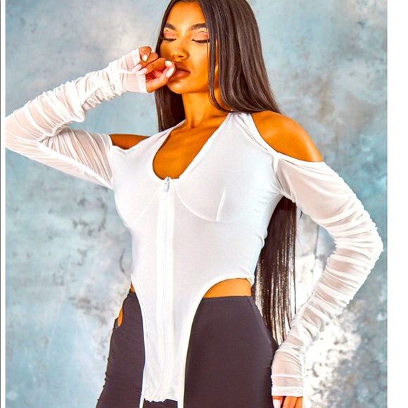 WHITE MESH HALTER RUCHED SQUARE HEM CROP TOP - Picture 1 of 1